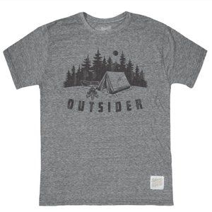 Outsider tee